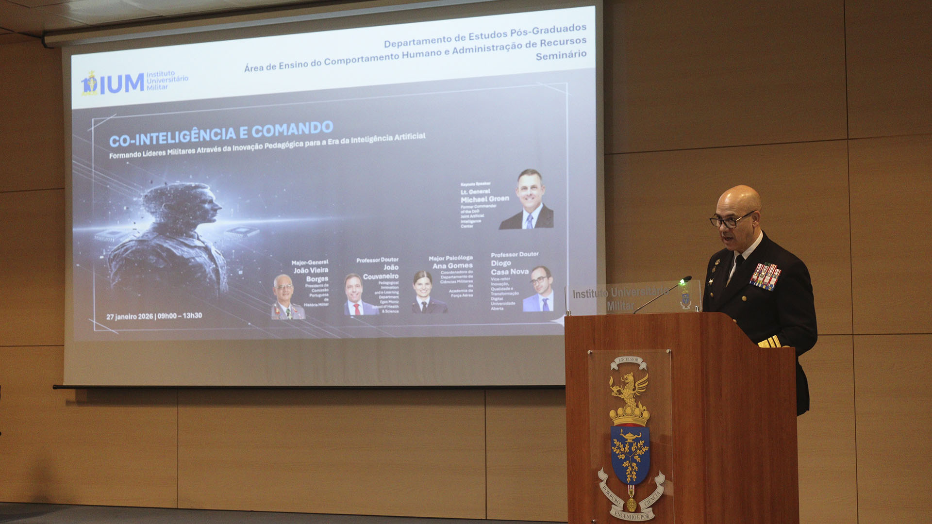 IUM prepara os líderes militares da Era da IA: Seminário sobre Comando, Co-Inteligência e Transformação