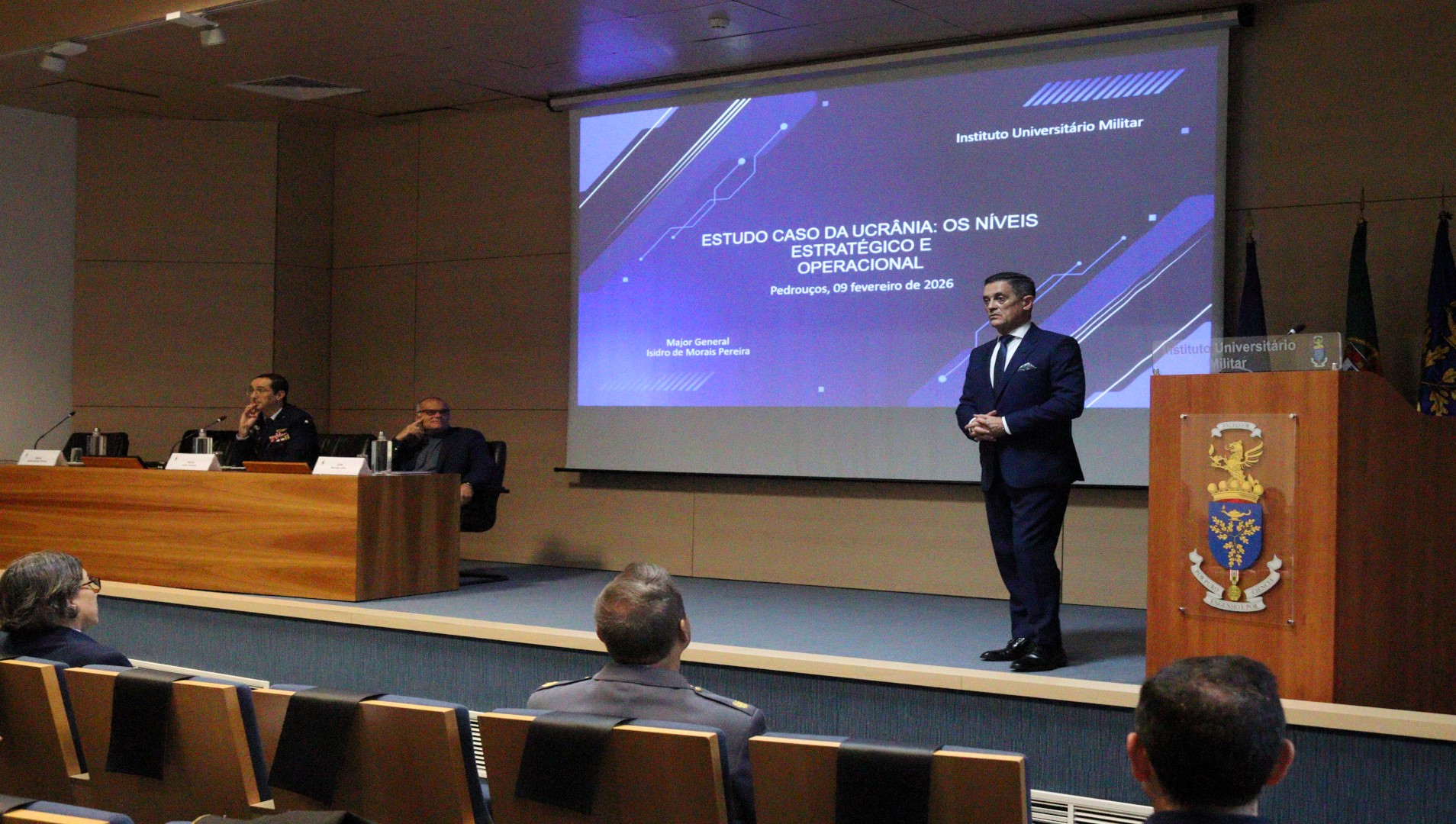 Ucrânia, operações multidomínio e transformação digital em debate no IUM